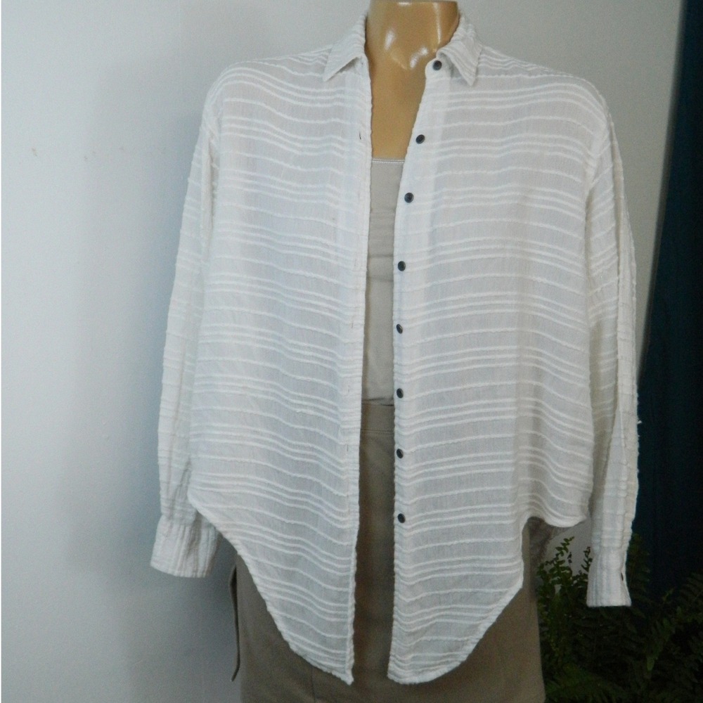 Billabong Button Up Shirt Womens Small White Textured Gauze Long Sleeve Cotton